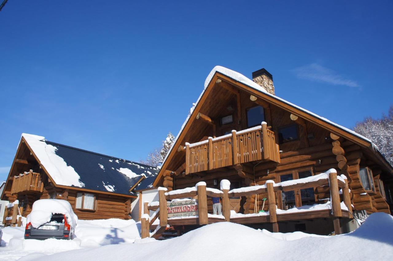 Shinano  Log Hotel Kamloops المظهر الخارجي الصورة