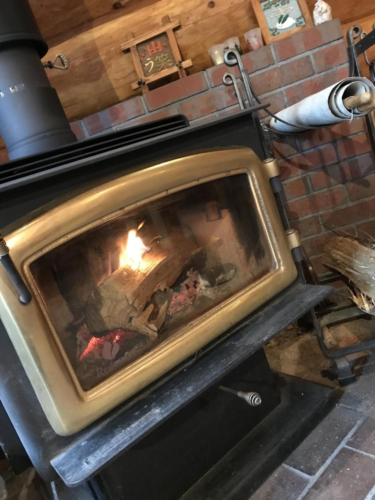 Shinano  Log Hotel Kamloops المظهر الخارجي الصورة