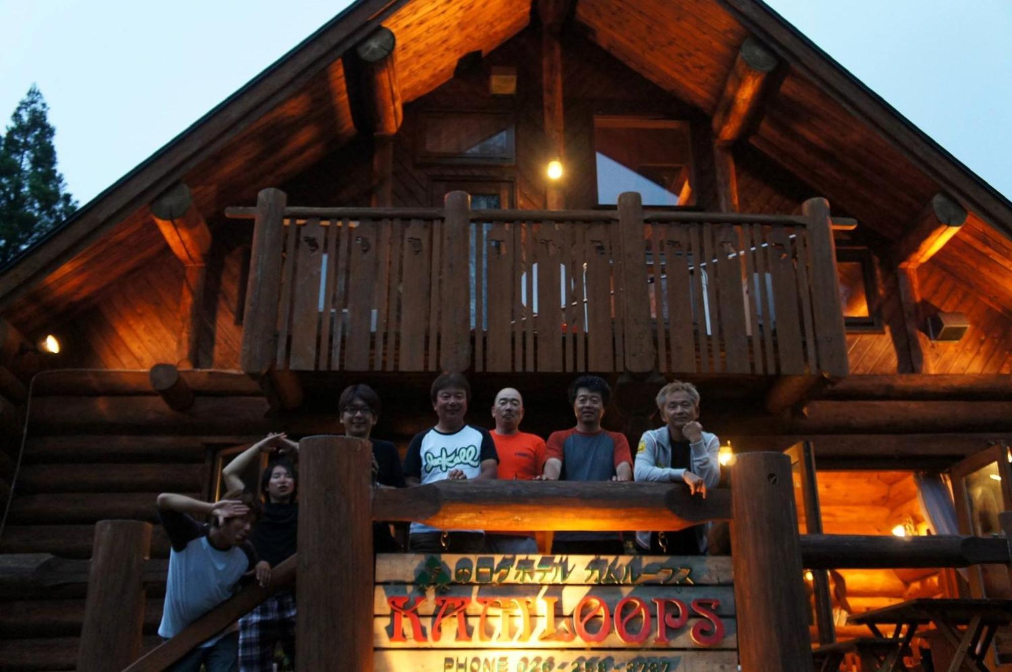 Shinano  Log Hotel Kamloops المظهر الخارجي الصورة